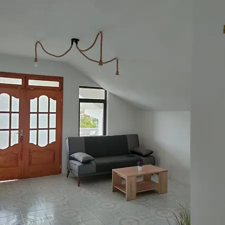 Timi * Golem (Tirana)