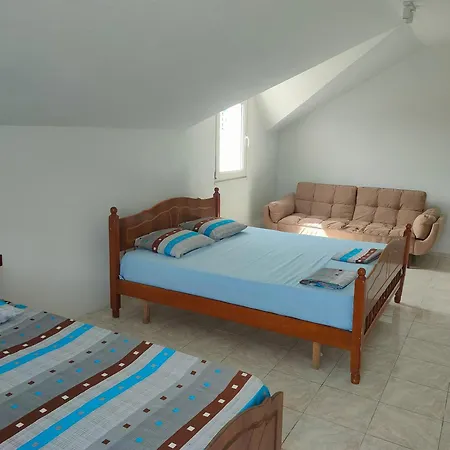 Timi * Golem (Tirana)