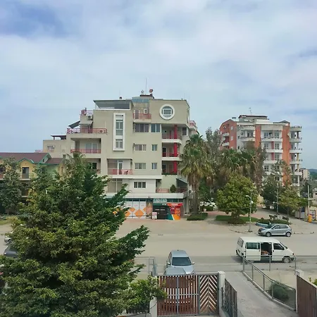 Timi Apartment